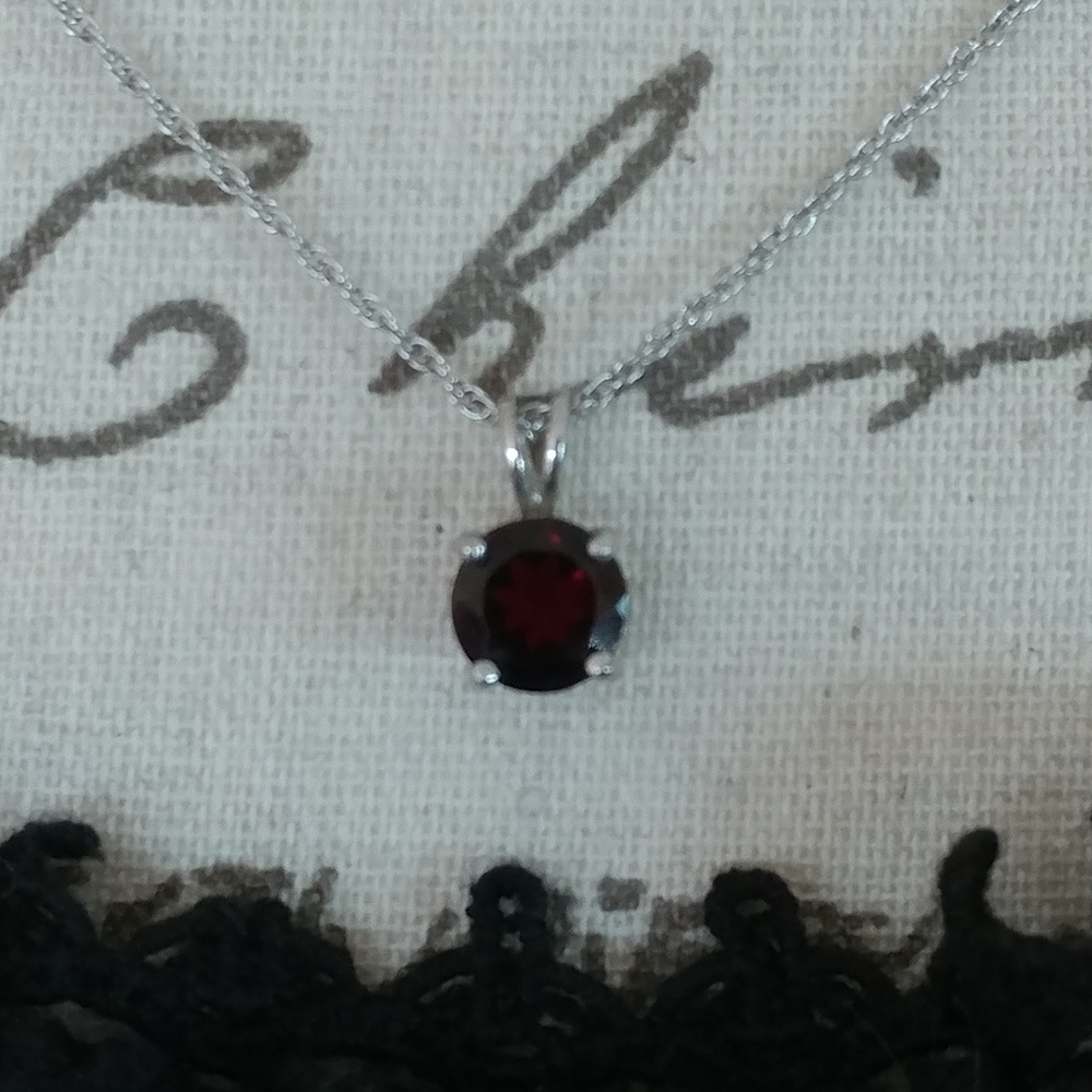👠Garnett Colored Stud Necklace